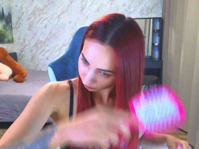 LolaLaLol webcam