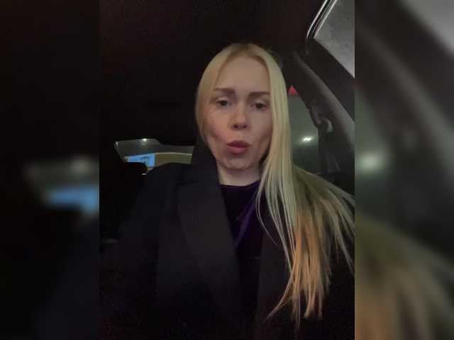 -SexyMilf-'s BongaCams show and profile