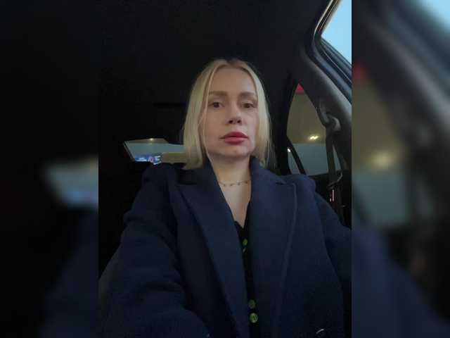 -SexyMilf-'s BongaCams show and profile