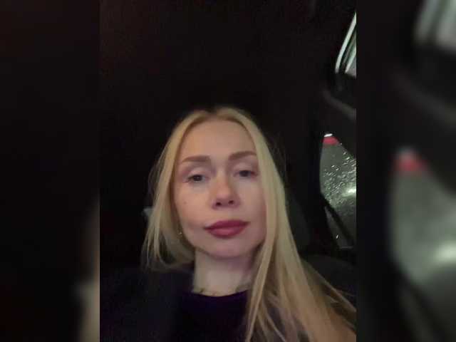 -SexyMilf-'s BongaCams show and profile