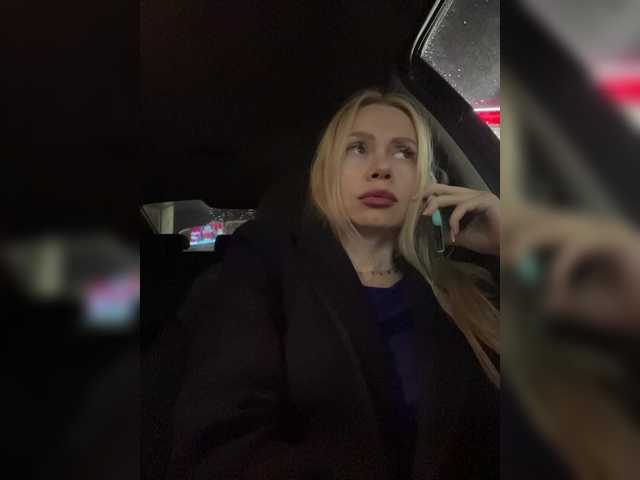 -SexyMilf-'s BongaCams show and profile