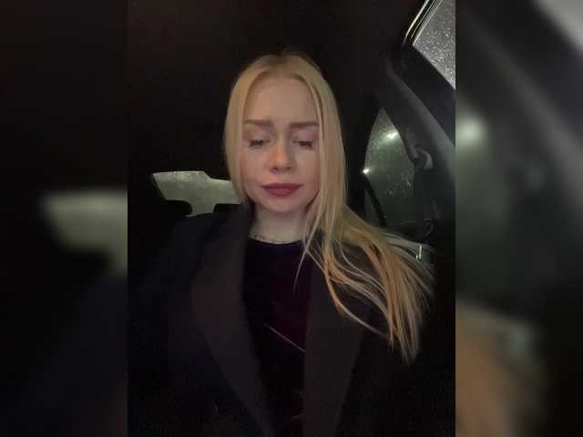 -SexyMilf-'s BongaCams show and profile