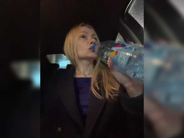 -SexyMilf-'s BongaCams show and profile