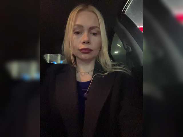 -SexyMilf-'s BongaCams show and profile
