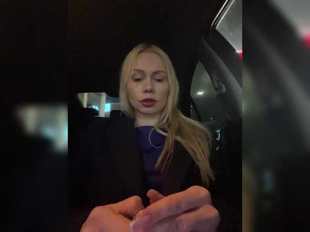 -SexyMilf-'s BongaCams show and profile