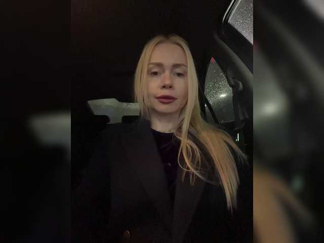 -SexyMilf-'s BongaCams show and profile