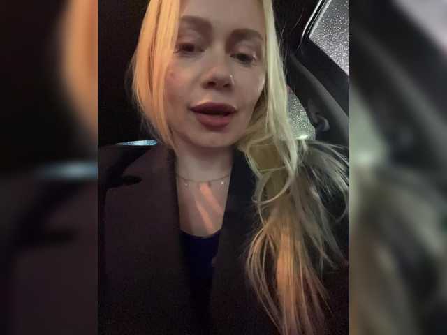 -SexyMilf-'s BongaCams show and profile