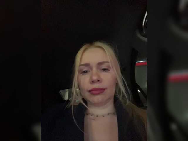 -SexyMilf-'s BongaCams show and profile