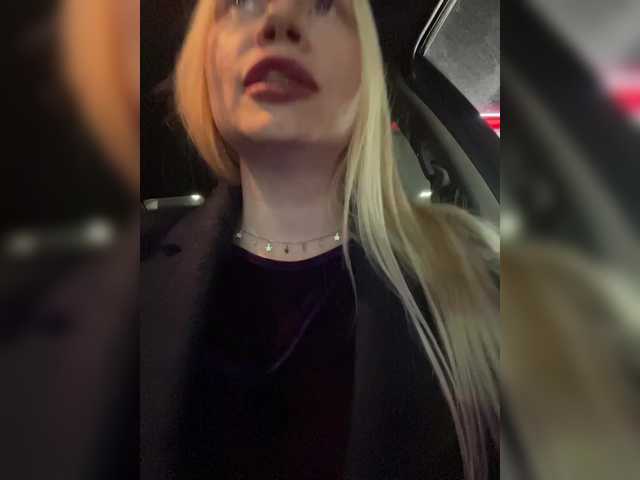 -SexyMilf-'s BongaCams show and profile