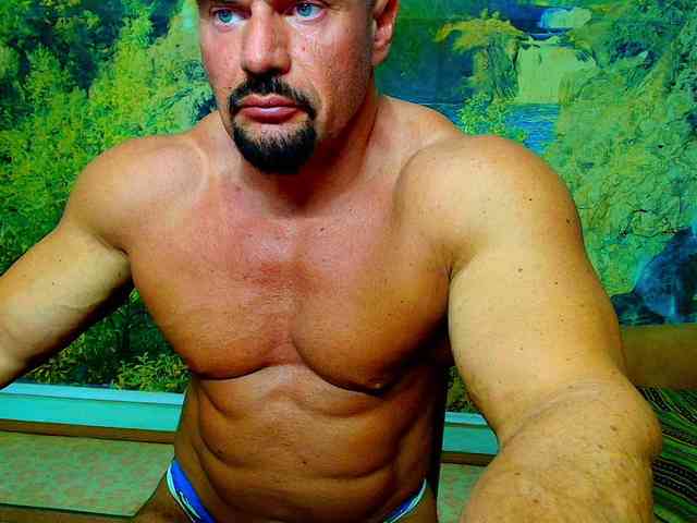 Spartacusdom Sex Cam Show