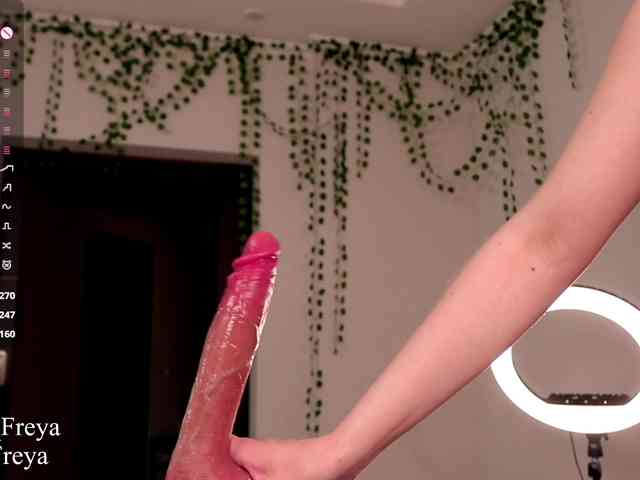 LustyFreya webcam