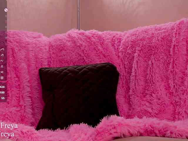 LustyFreya webcam