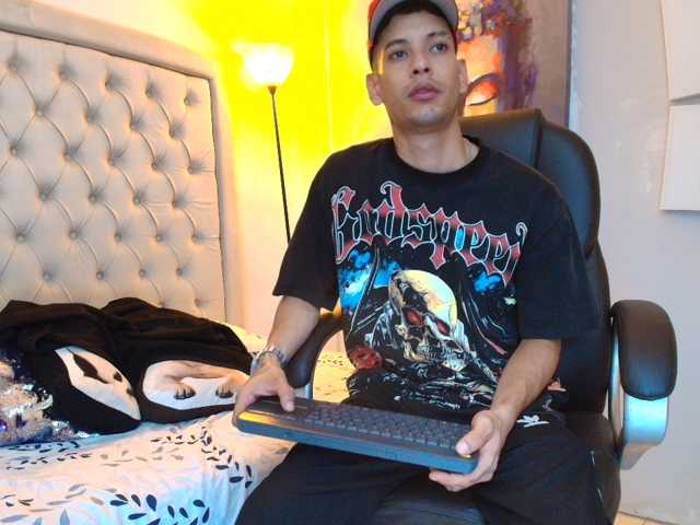 Angeel-hot24