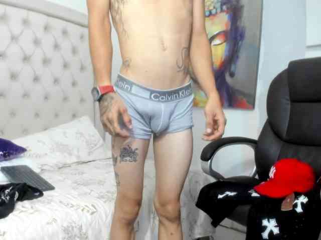Angeel-hot24 Live Webcam on BongaCams