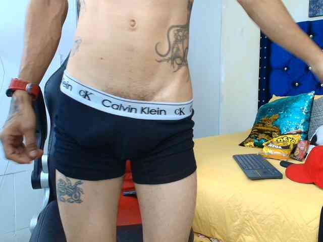 Angeel-hot24 Live Webcam on BongaCams