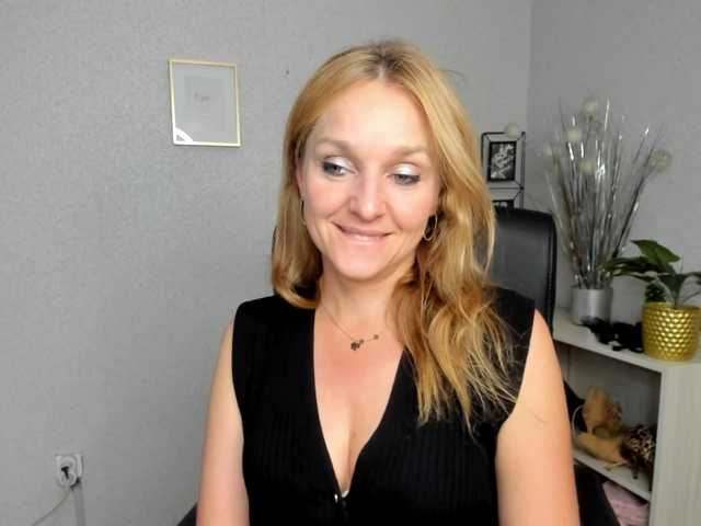 SecretAlicia live webcam show