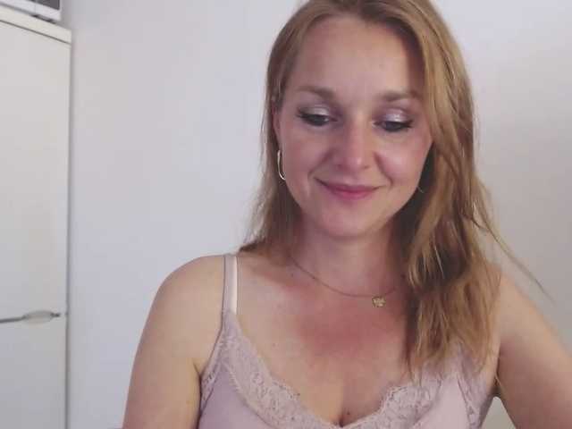 SecretAlicia webcam