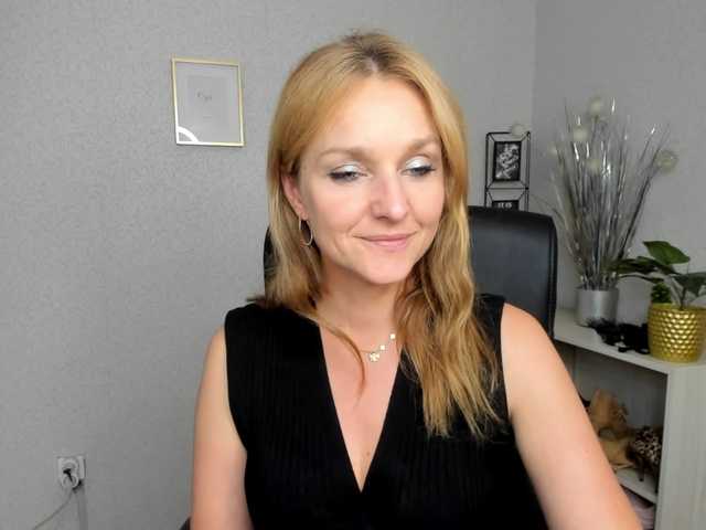 SecretAlicia live webcam show