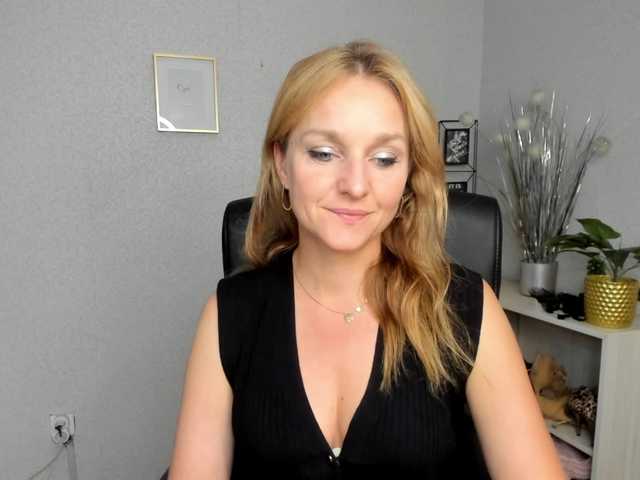 SecretAlicia live webcam show