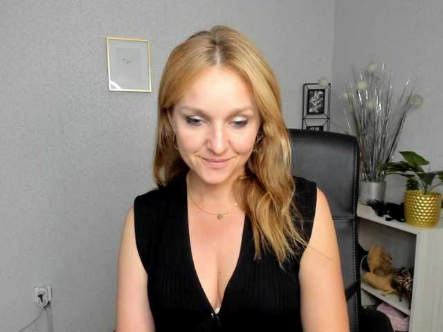 SecretAlicia live webcam show