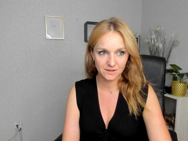 SecretAlicia live webcam show