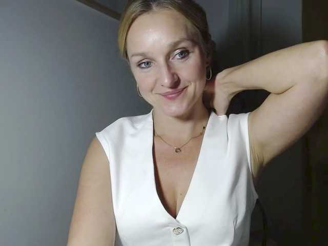 SecretAlicia live cam preview