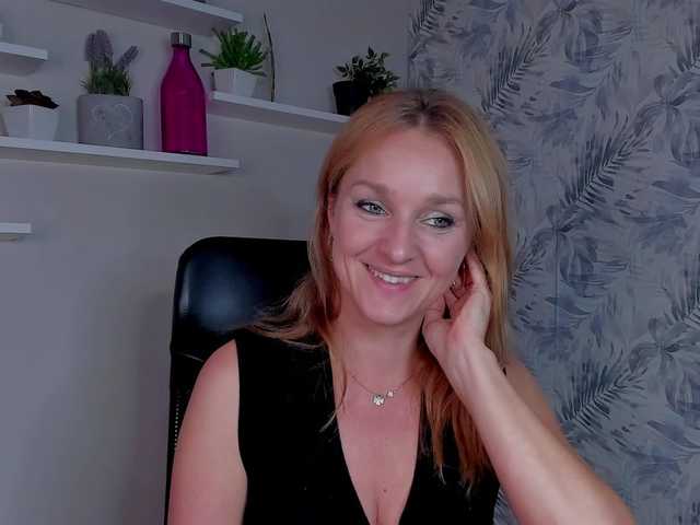 SecretAlicia live webcam show