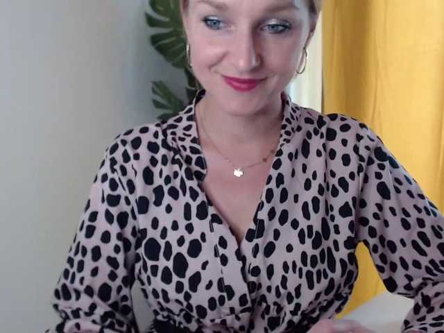 SecretAlicia live cam preview