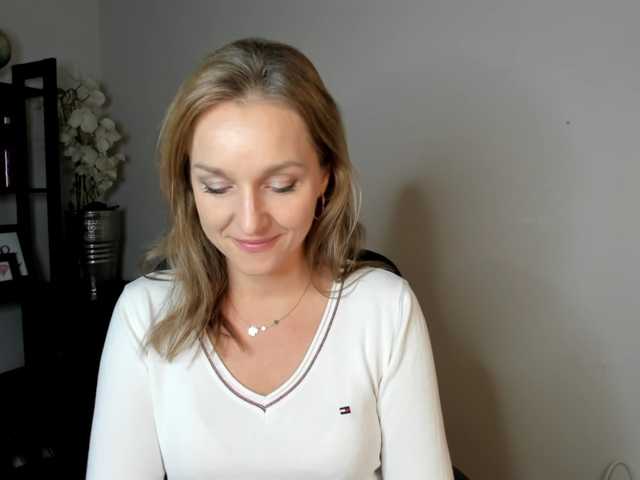 SecretAlicia, en vivo ahora en BongaCams