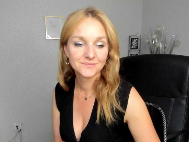 SecretAlicia live webcam show