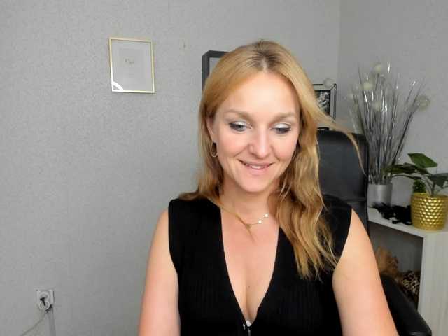SecretAlicia live webcam show