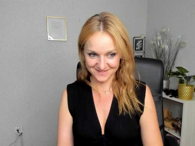 SecretAlicia live webcam show
