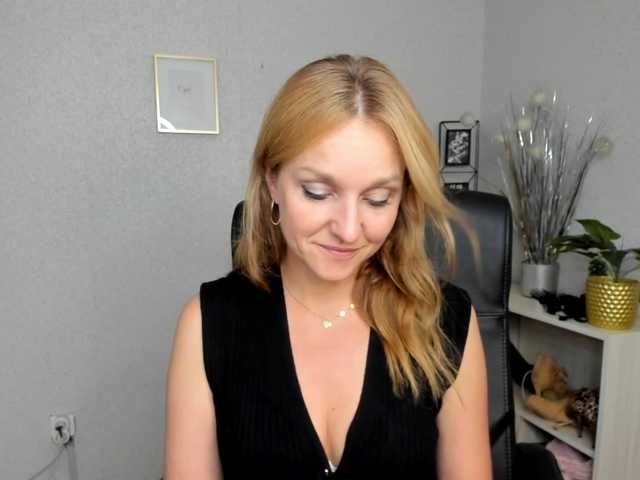 SecretAlicia live webcam show