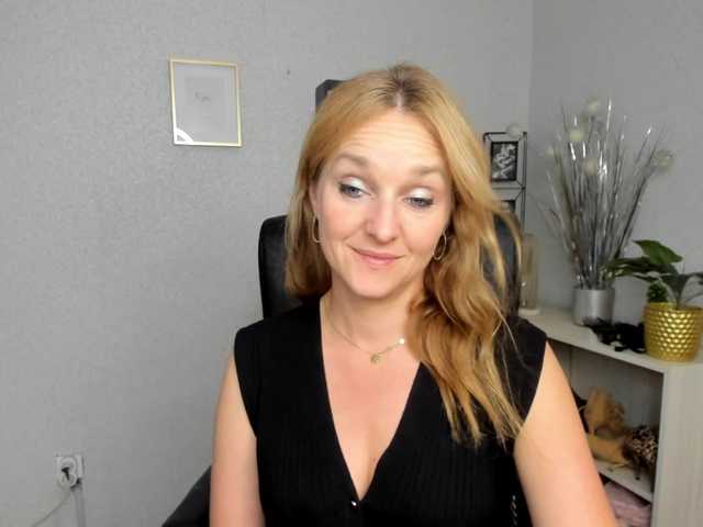 SecretAlicia live webcam show