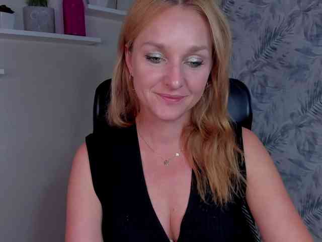 SecretAlicia webcam