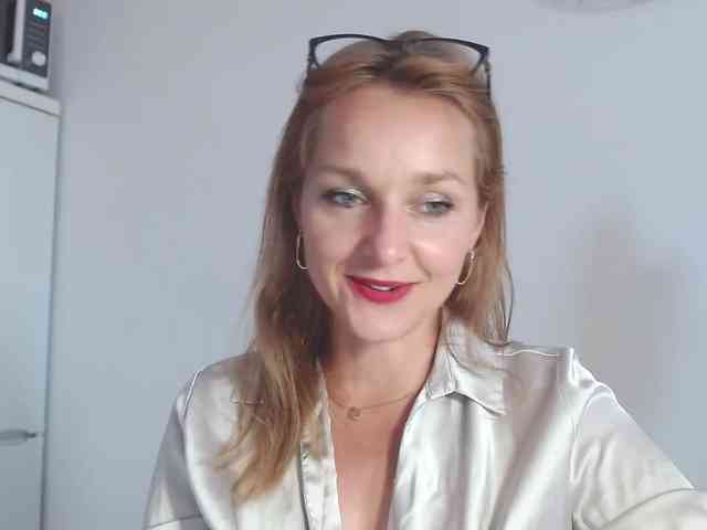 SecretAlicia webcam