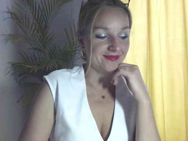 SecretAlicia webcam