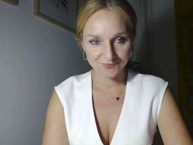 SecretAlicia webcam