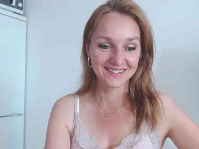 SecretAlicia webcam