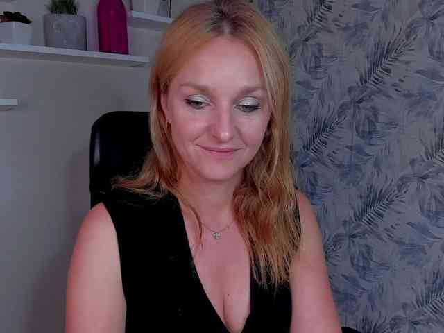 SecretAlicia webcam