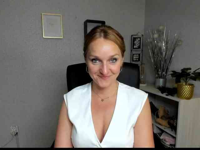 SecretAlicia webcam