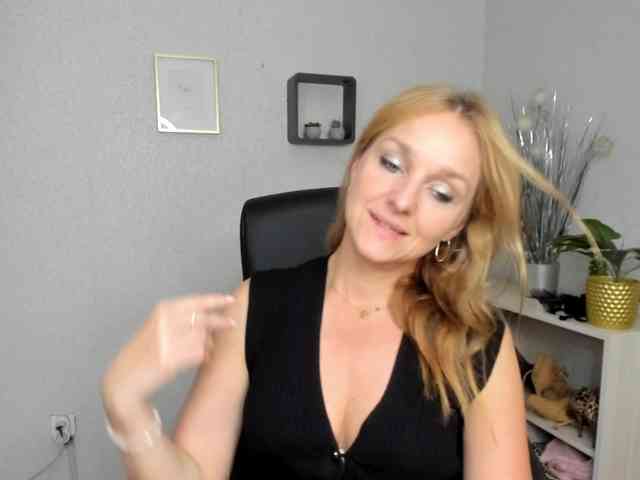 SecretAlicia webcam