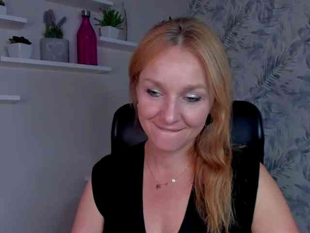 SecretAlicia webcam