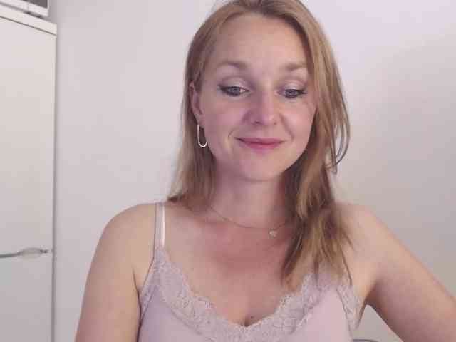 SecretAlicia webcam