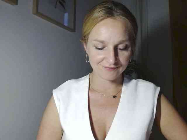 SecretAlicia webcam