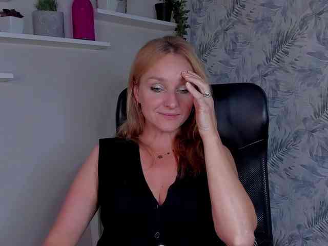 SecretAlicia webcam