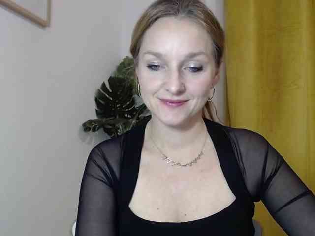 SecretAlicia webcam