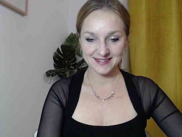 SecretAlicia webcam