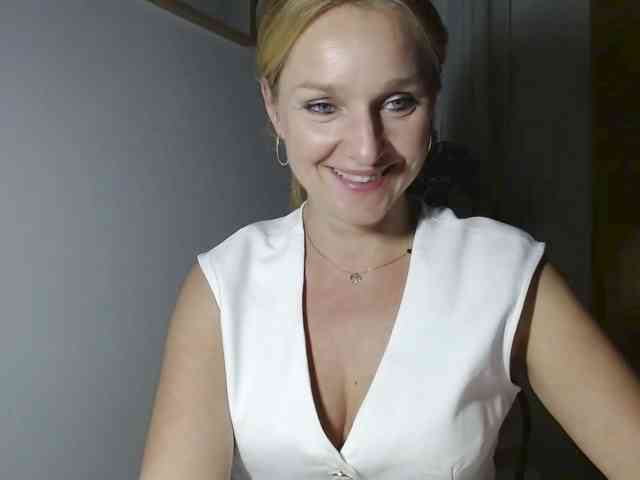 SecretAlicia webcam