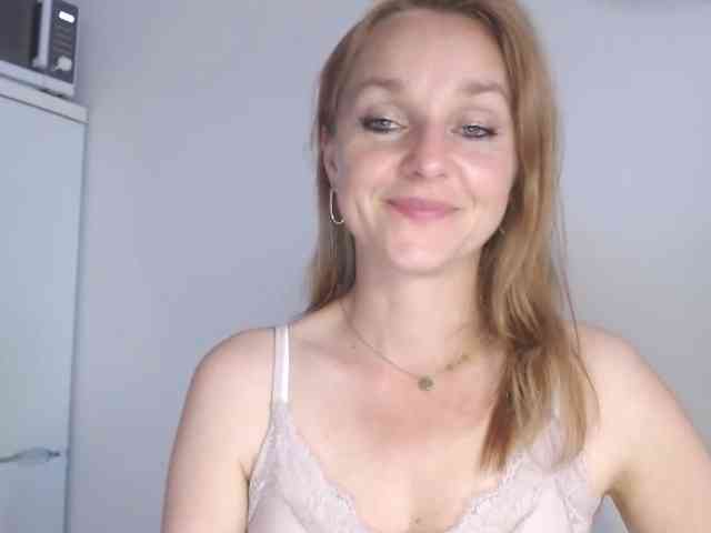 SecretAlicia webcam